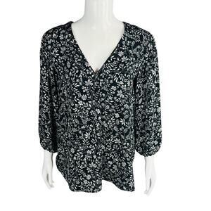 Zach & Rachel Womans Sz Medium Blouse 3/4 Sleeve Floral Black V Neck